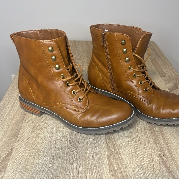 Sonoma Goods For Life® Waterbury Casual Lace Up Women's Boots size 8 Tan - Picture 4 of 8